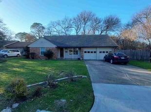 Angela M.'s lawn care services service result