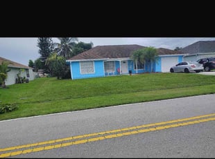 Gail L.'s grass maintenance service result