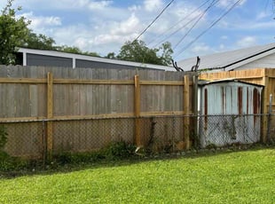 Lisa R.'s Bush Trimming service result