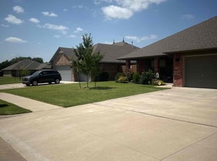 Hayley C.'s lawn maintenance service result