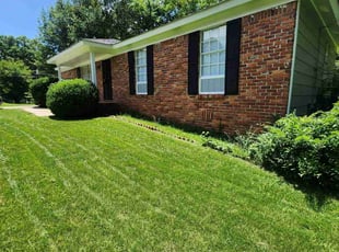 Sandra L.'s lawn care services service result