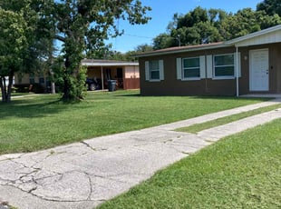 Deanna A.'s lawn maintenance service result