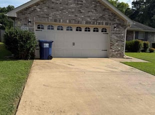 Deana G.'s grass maintenance service result