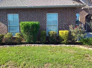 Kenny M.'s Flower Bed Weeding service result