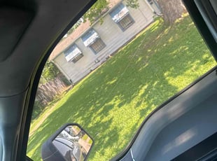 Amanda K.'s lawn care services service result