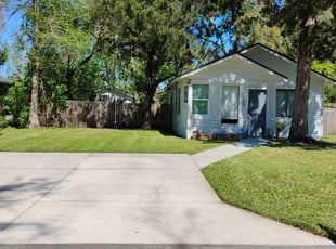 Jenn H.'s lawn care services service result
