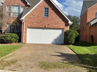 Kelly S.'s lawn care service result