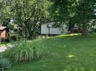 Kristi F.'s lawn service service result