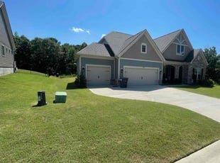 Caroline S.'s lawn care services service result