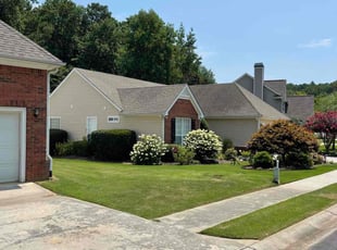 Emily C.'s lawn care services service result