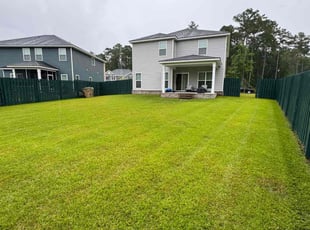 Amanda G.'s lawn care service result