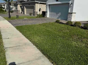 Amber B.'s lawn care services service result