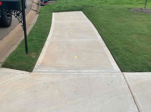 Lna L.'s turf care service result