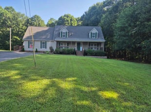 Tara O.'s Long Grass Cleanup service result