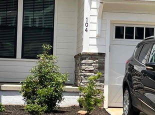 Marshida M.'s lawn maintenance service result