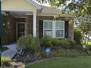 Stephanie H.'s lawn service service result