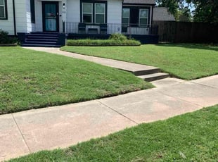 Valerie M.'s lawn service service result