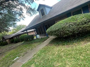 Lupe M.'s Bush Trimming service result