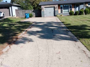 Timmie M.'s lawn care services service result