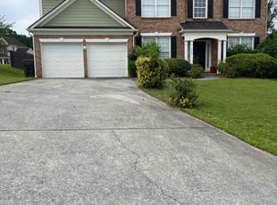Jonathan Y.'s lawn service service result