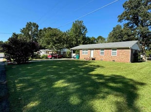 Eric B.'s lawn care services service result