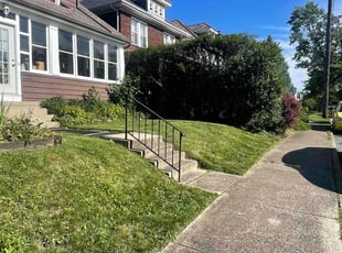 Melonie C.'s lawn service service result