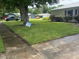 Cathi H.'s lawn care services service result