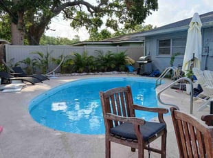 Hung H.'s lawn maintenance service result