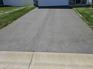 Shannon H.'s lawn care service result