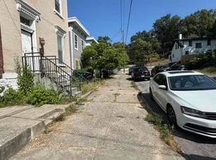 Jayne O.'s lawn maintenance service result