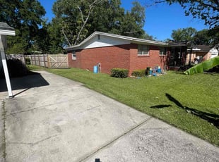 Zach R.'s grass maintenance service result