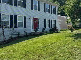 Kayla K.'s lawn care services service result