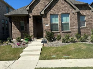 Rachael V.'s lawn maintenance service result