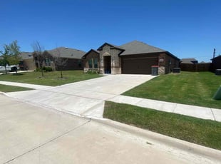 Shaun M.'s grass maintenance service result