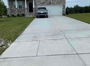 Angela M.'s lawn care services service result