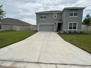 Tracie L.'s grass maintenance service result