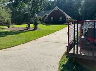 Deborah M.'s lawn maintenance service result