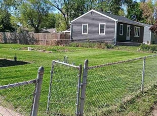 Cynthiya R.'s grass cutting service result