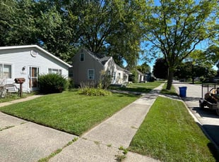 Victoria G.'s lawn service service result