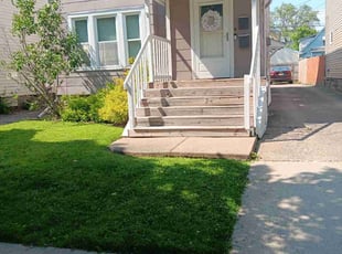 Lymarie R.'s lawn service service result