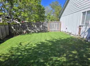 Jessica S.'s grass maintenance service result