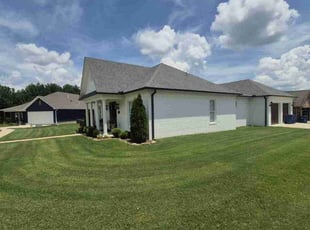 Ali A.'s lawn maintenance service result
