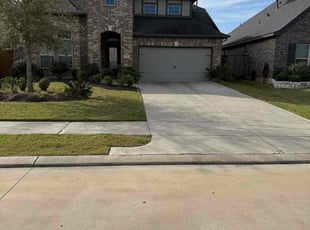 Tanya A.'s lawn care services service result