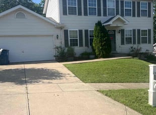 Elsie B.'s grass maintenance service result