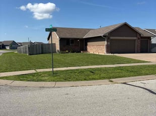 Sandra S.'s grass cutting service result