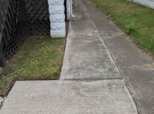 Kim J.'s lawn maintenance service result