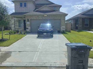 Lois S.'s lawn care services service result