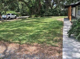 Kimberlee H.'s lawn care services service result