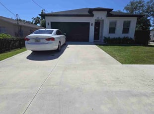 Nicole R.'s grass maintenance service result