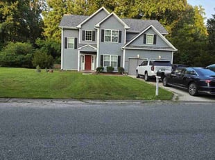 Oluwatosin B.'s lawn maintenance service result